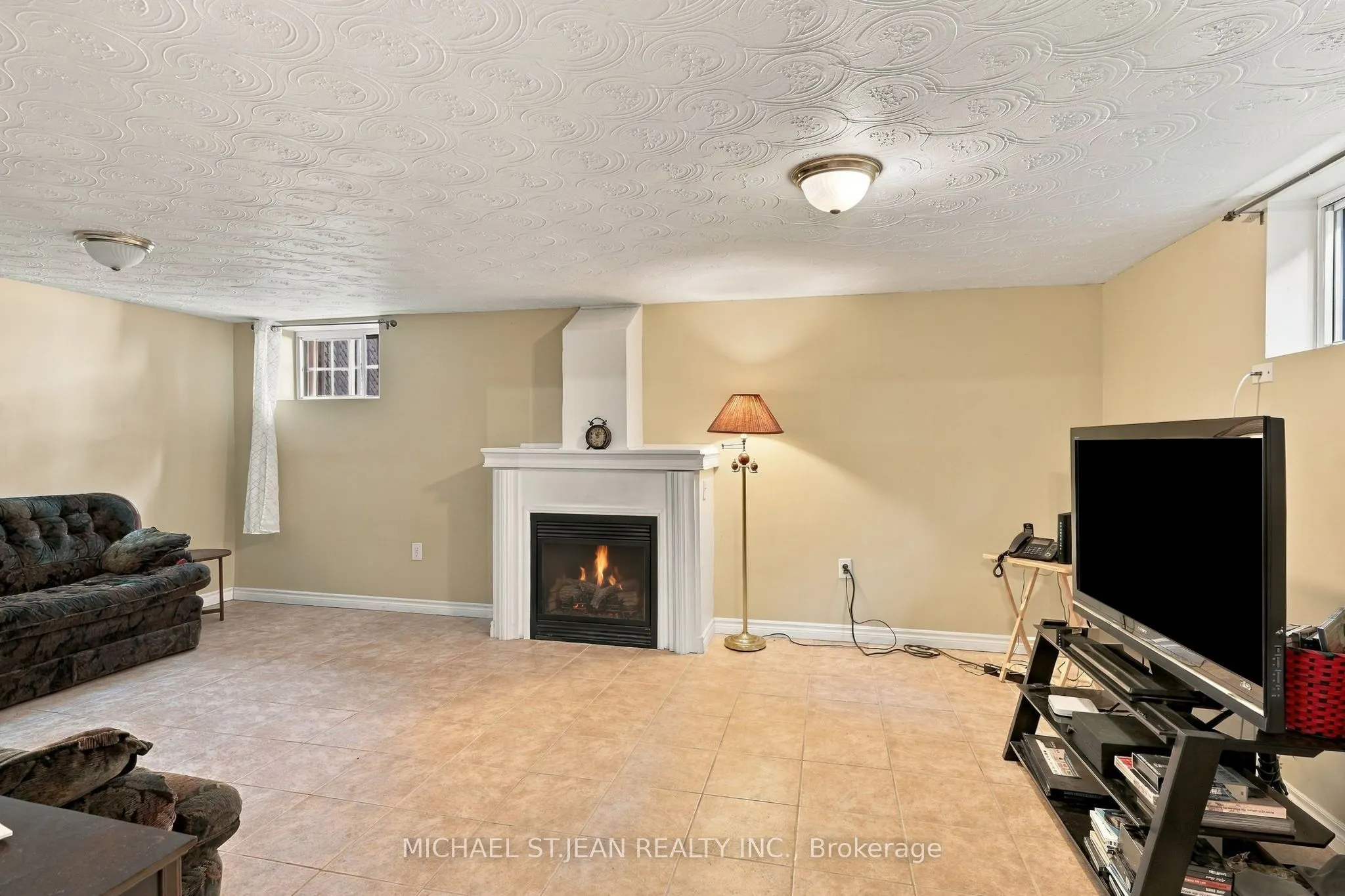 564 Cochrane Road