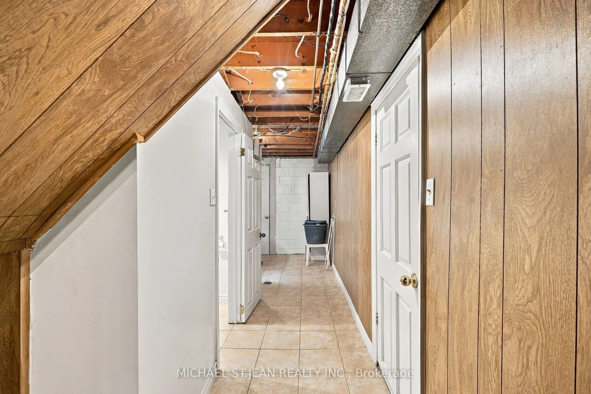 564 Cochrane Road