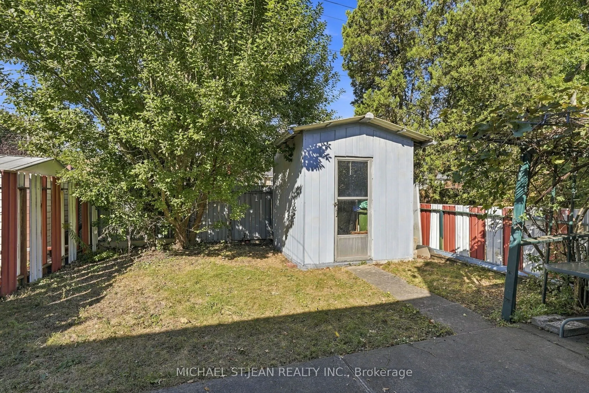 564 Cochrane Road