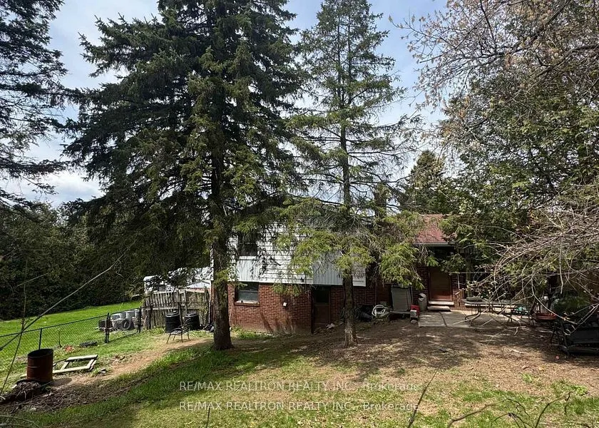 15 Bess Drive