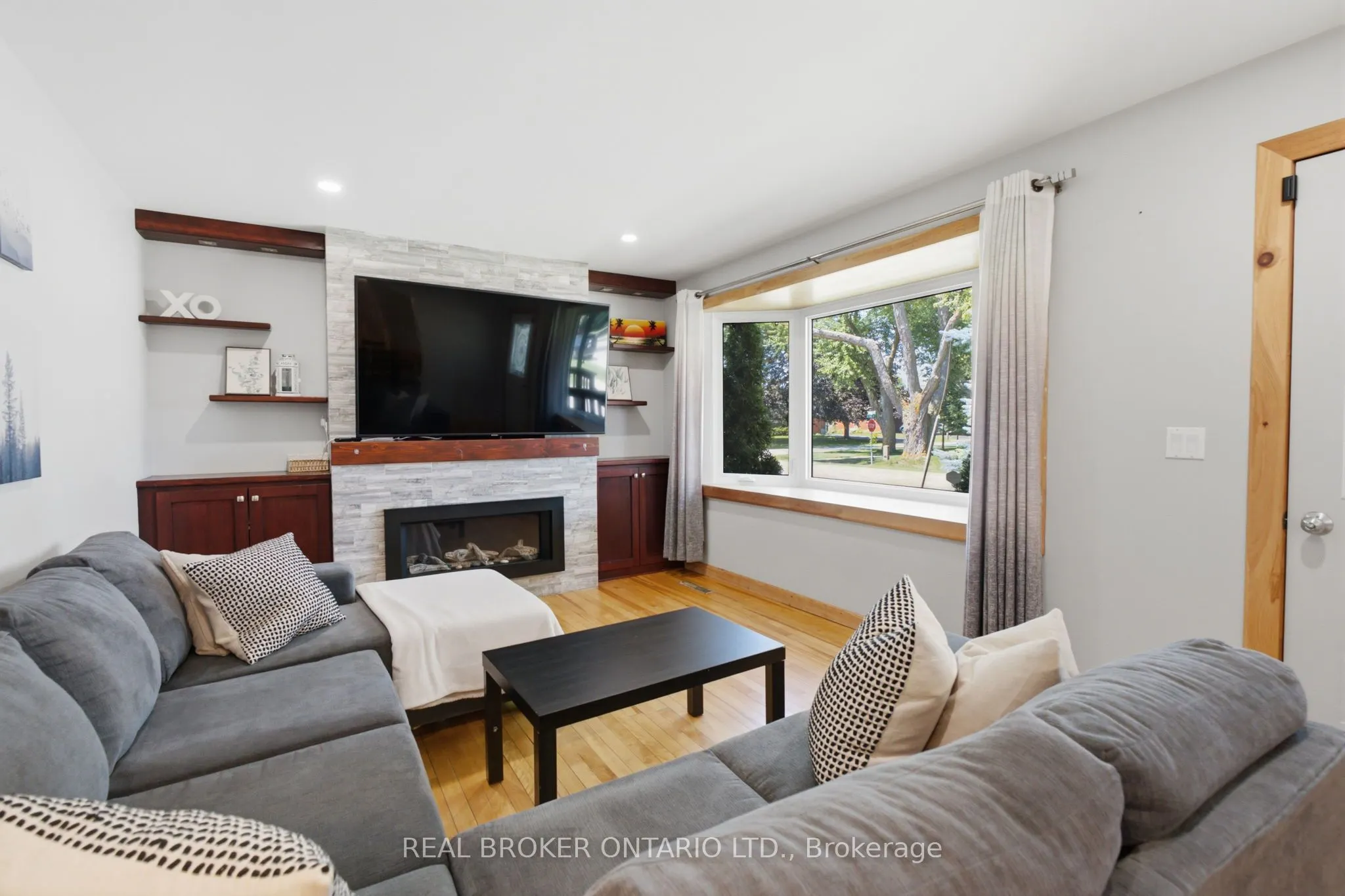 11 Perry Street