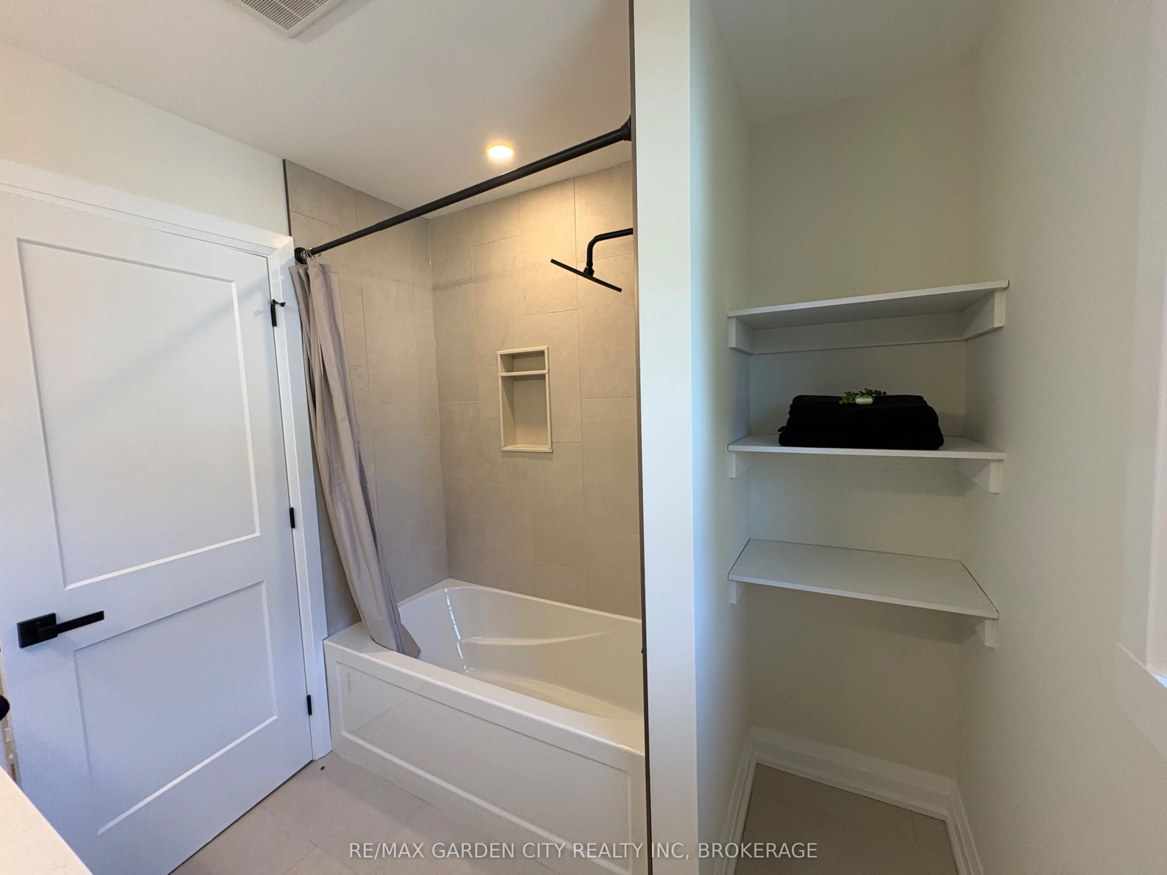 1105 Haist Street #2