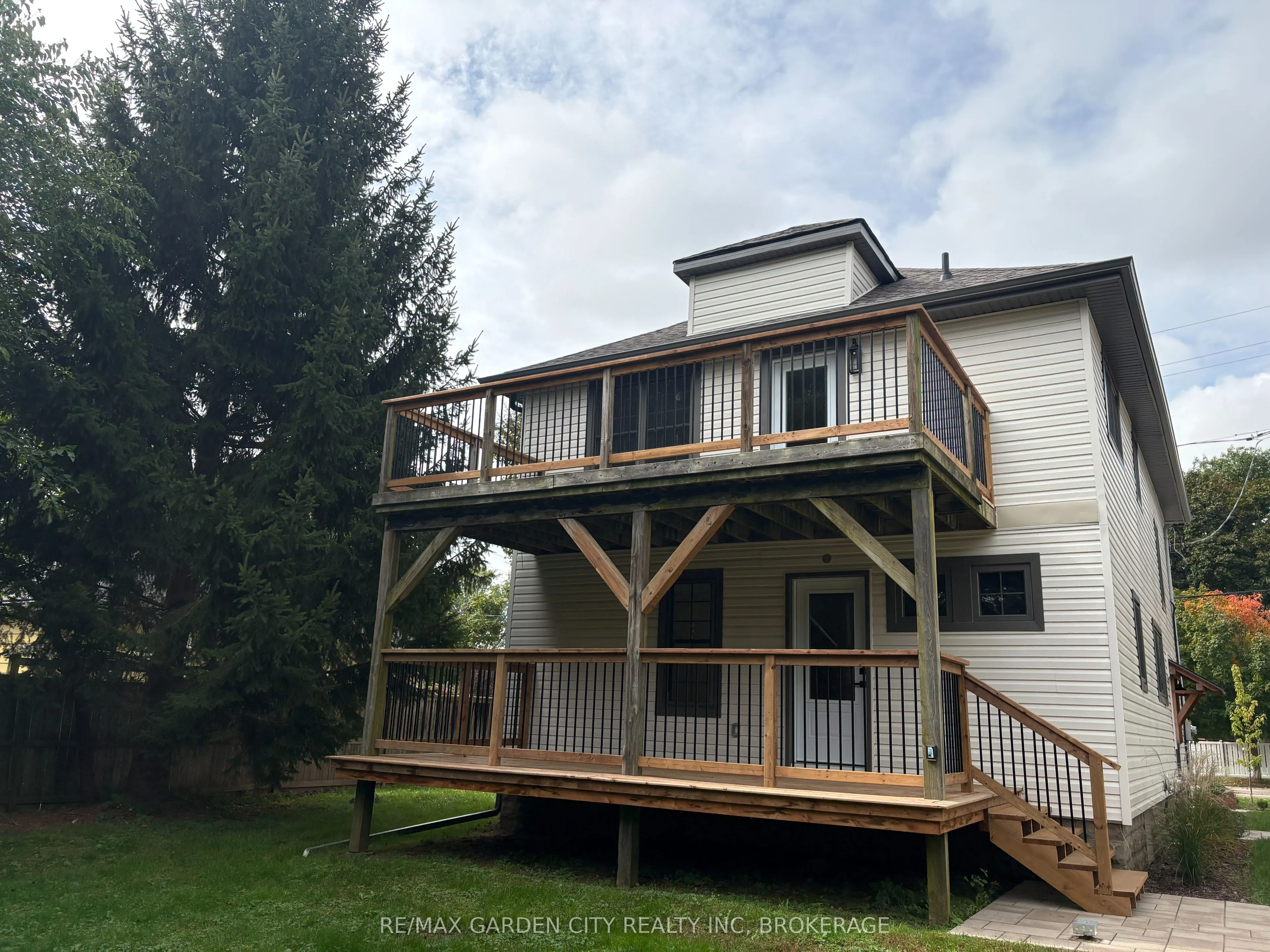 1105 Haist Street #2