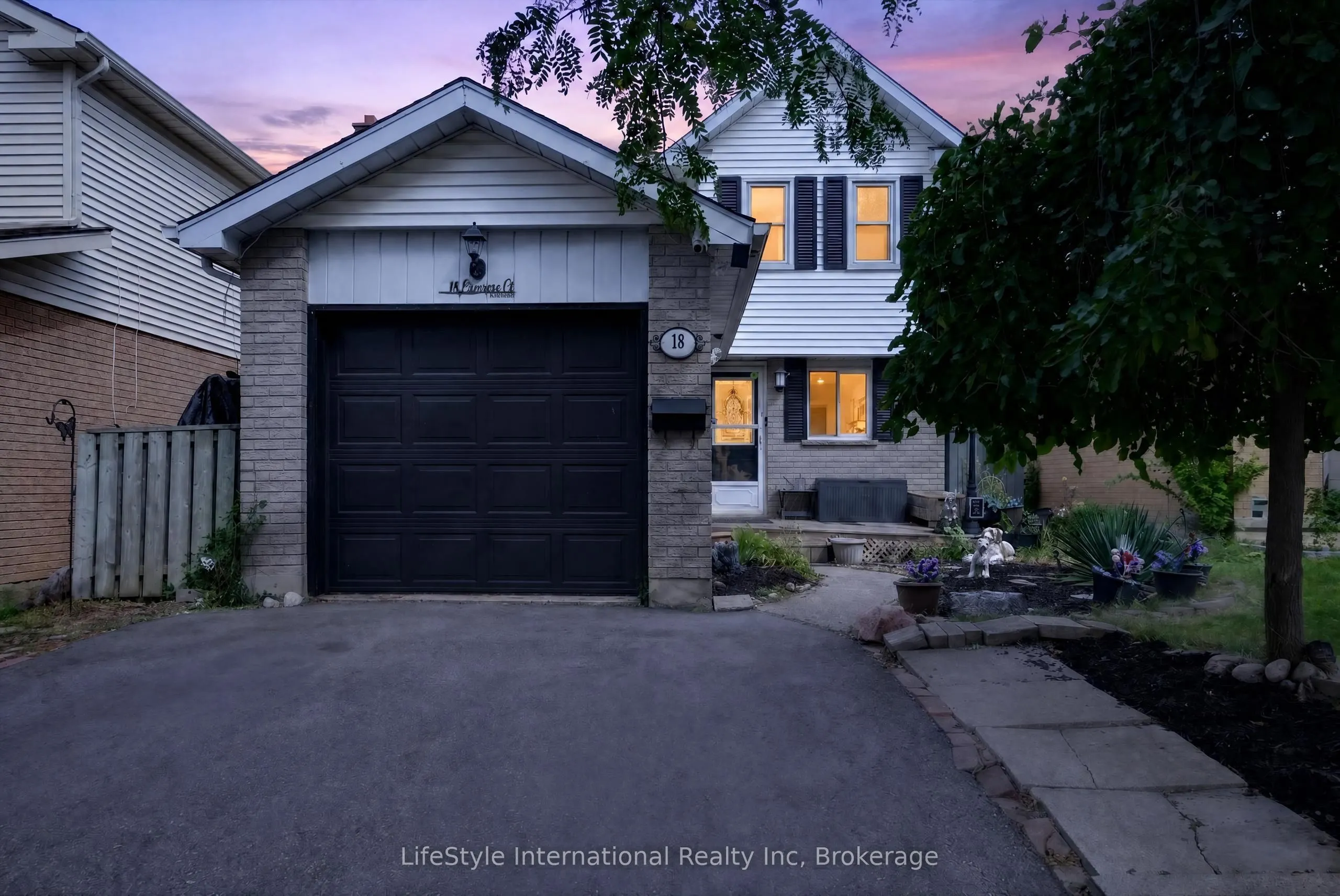 18 Camrose Court