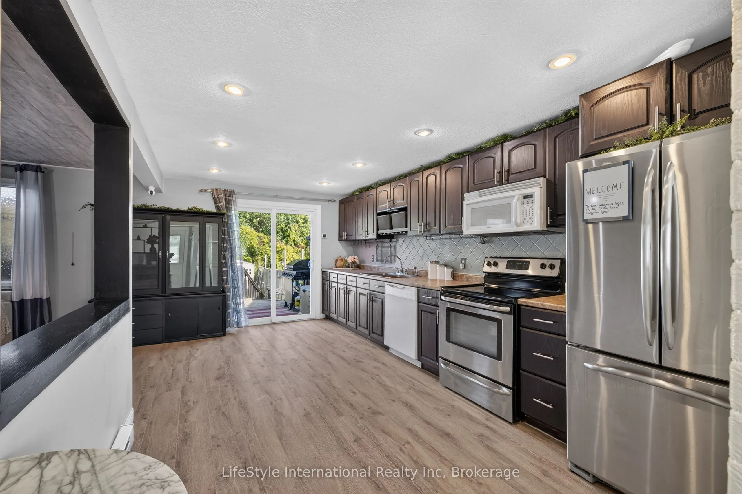 18 Camrose Court