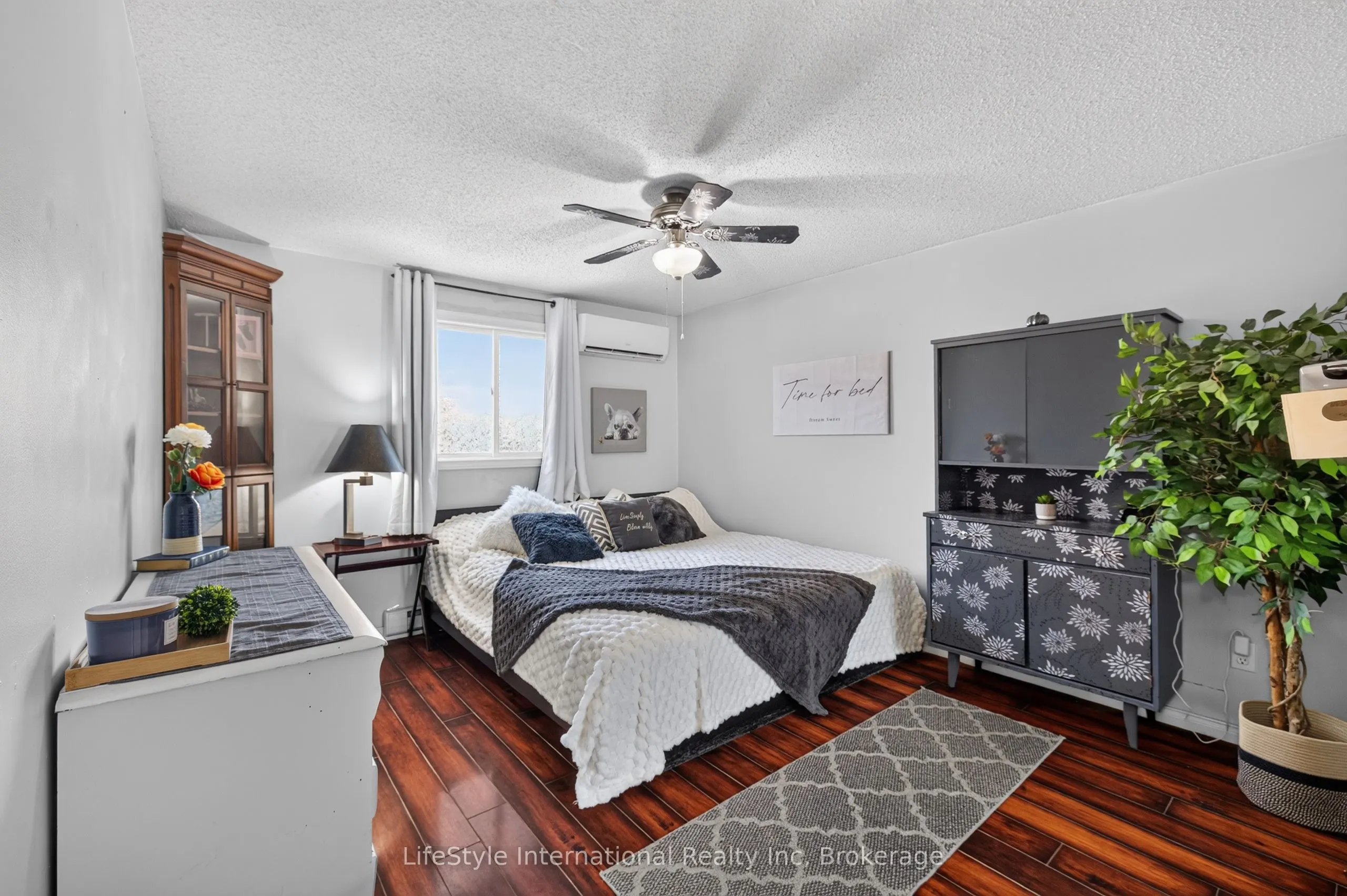 18 Camrose Court