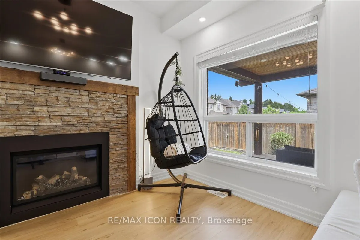 275 Falconridge Drive
