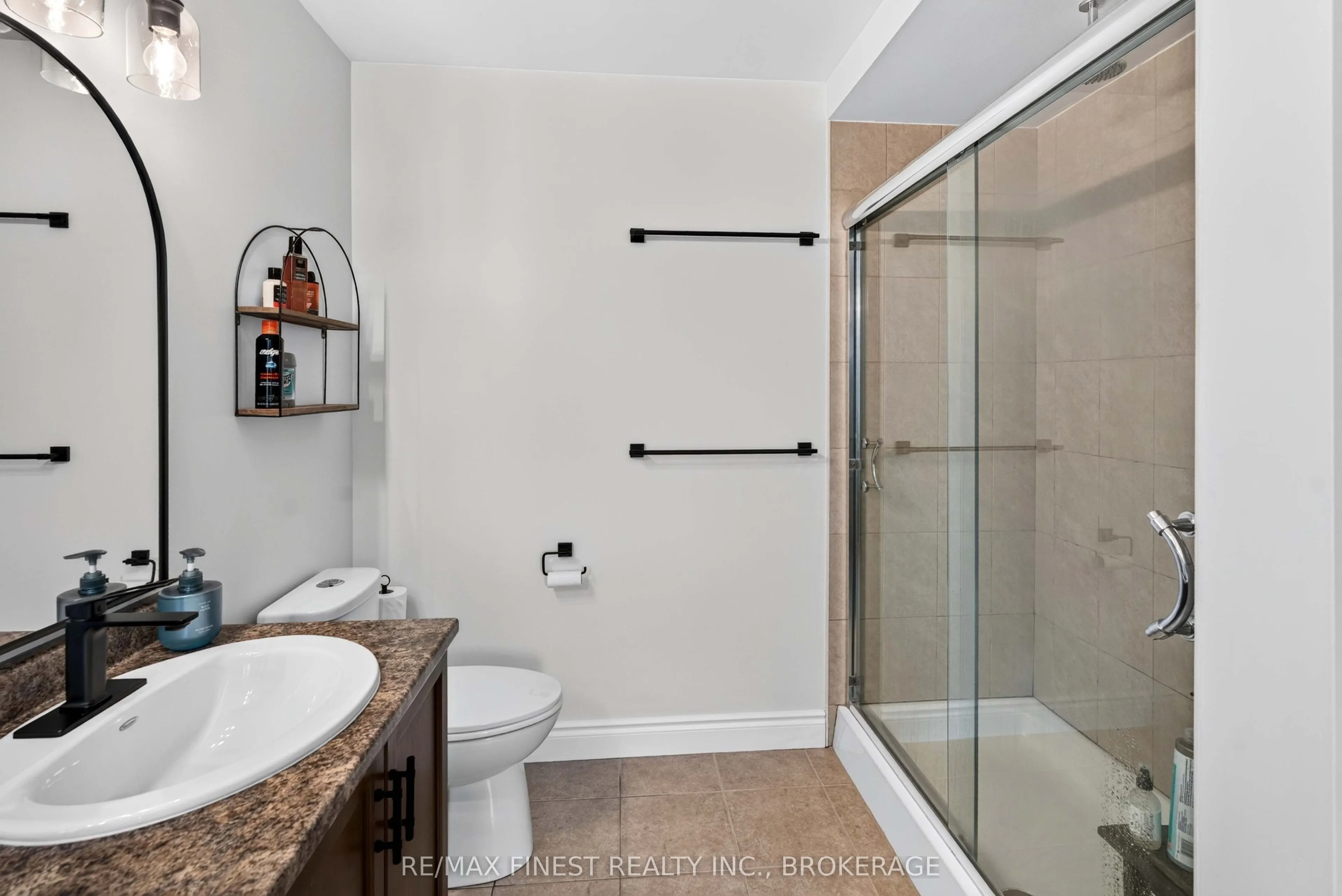 1593 Providence Crescent