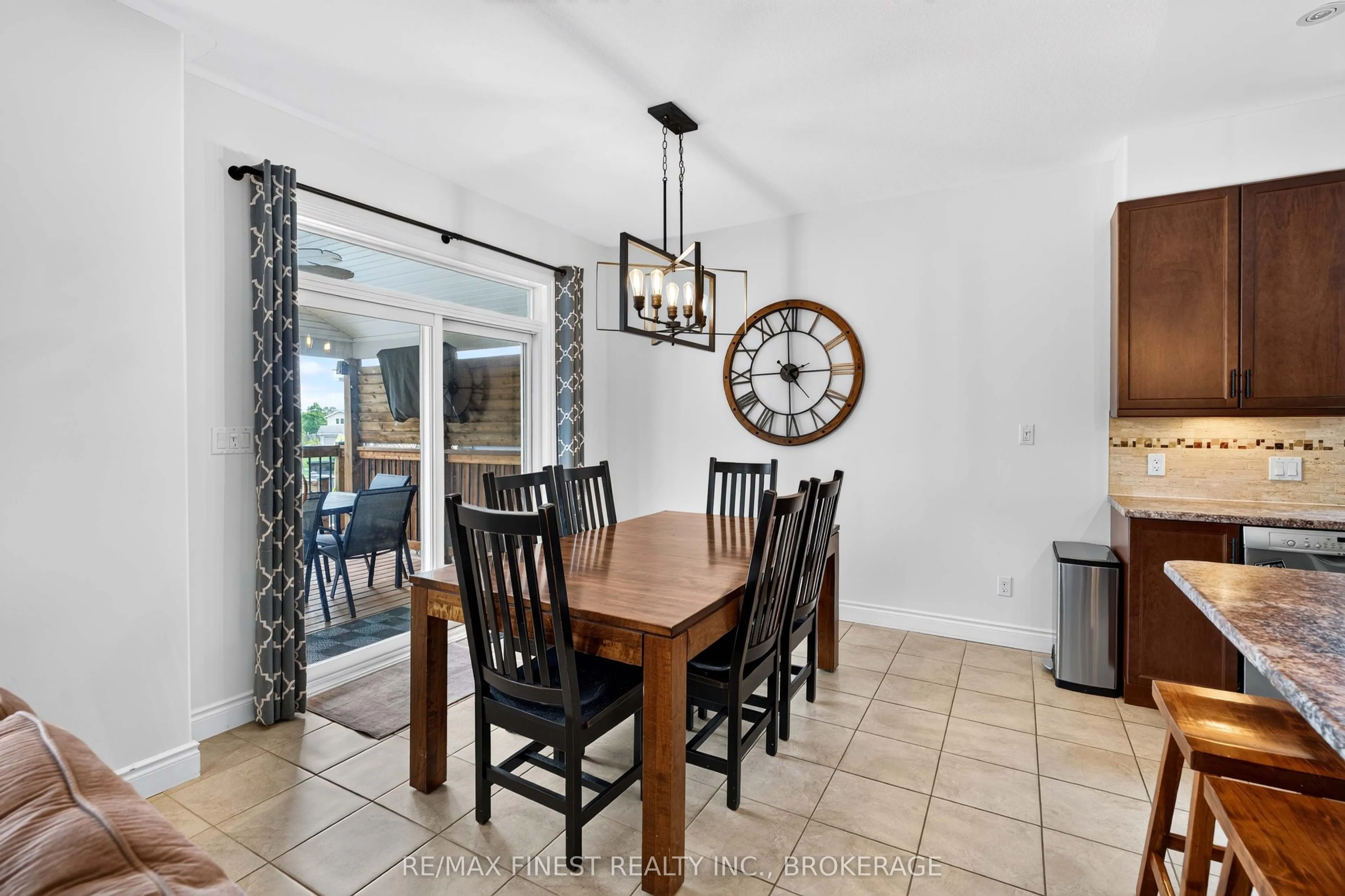 1593 Providence Crescent