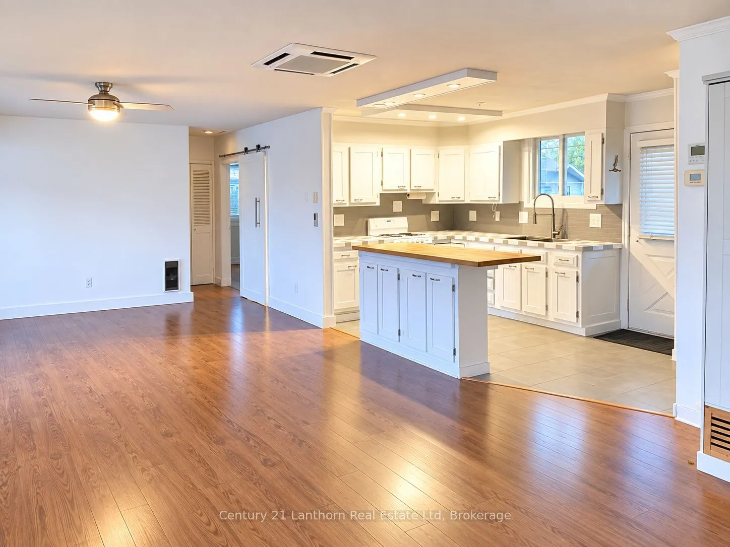 27 Willow Point Road