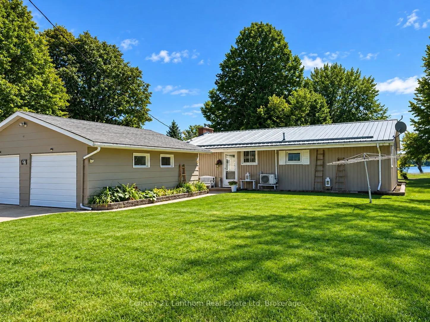 27 Willow Point Road
