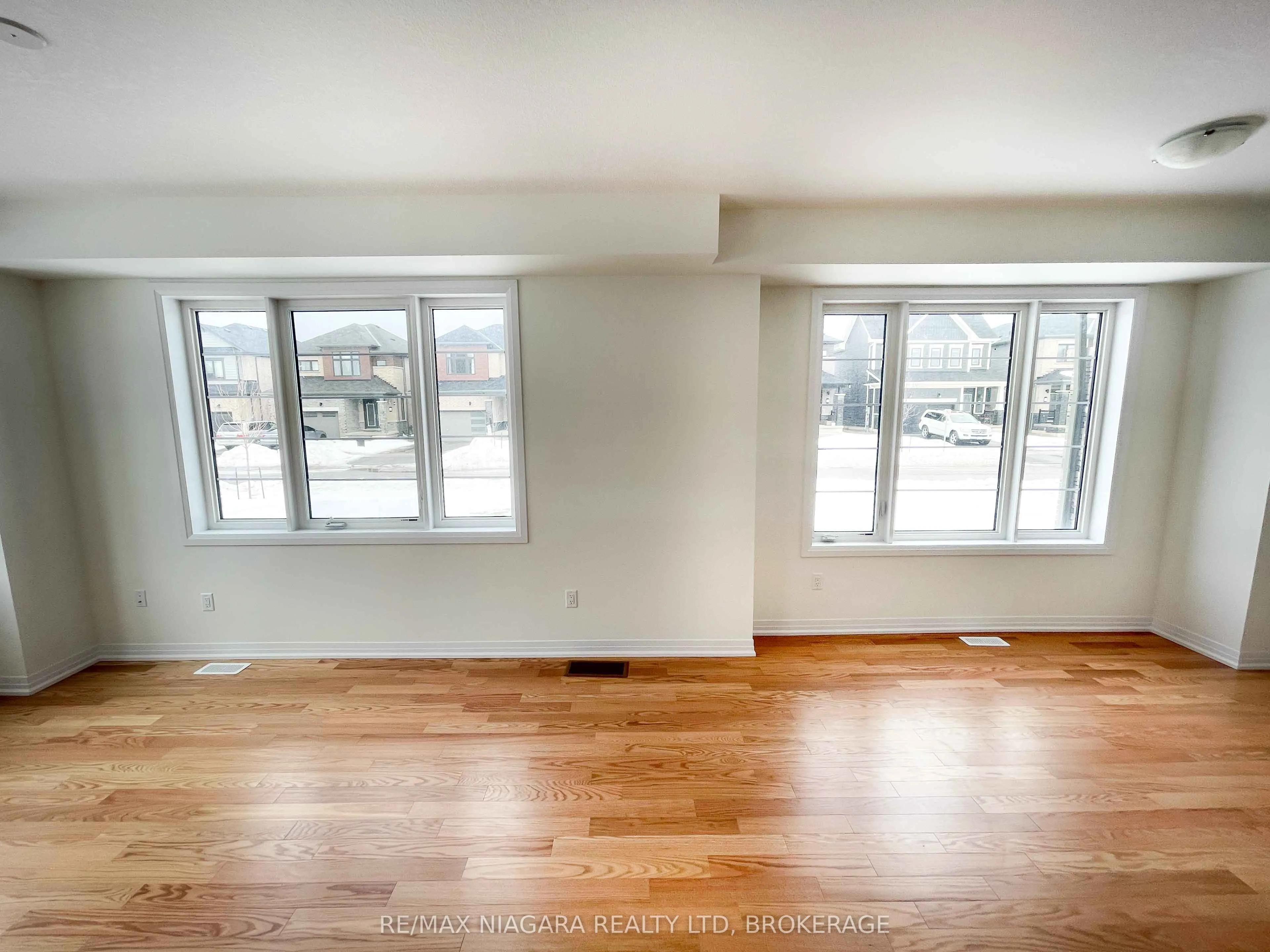 15 Peach Street #23