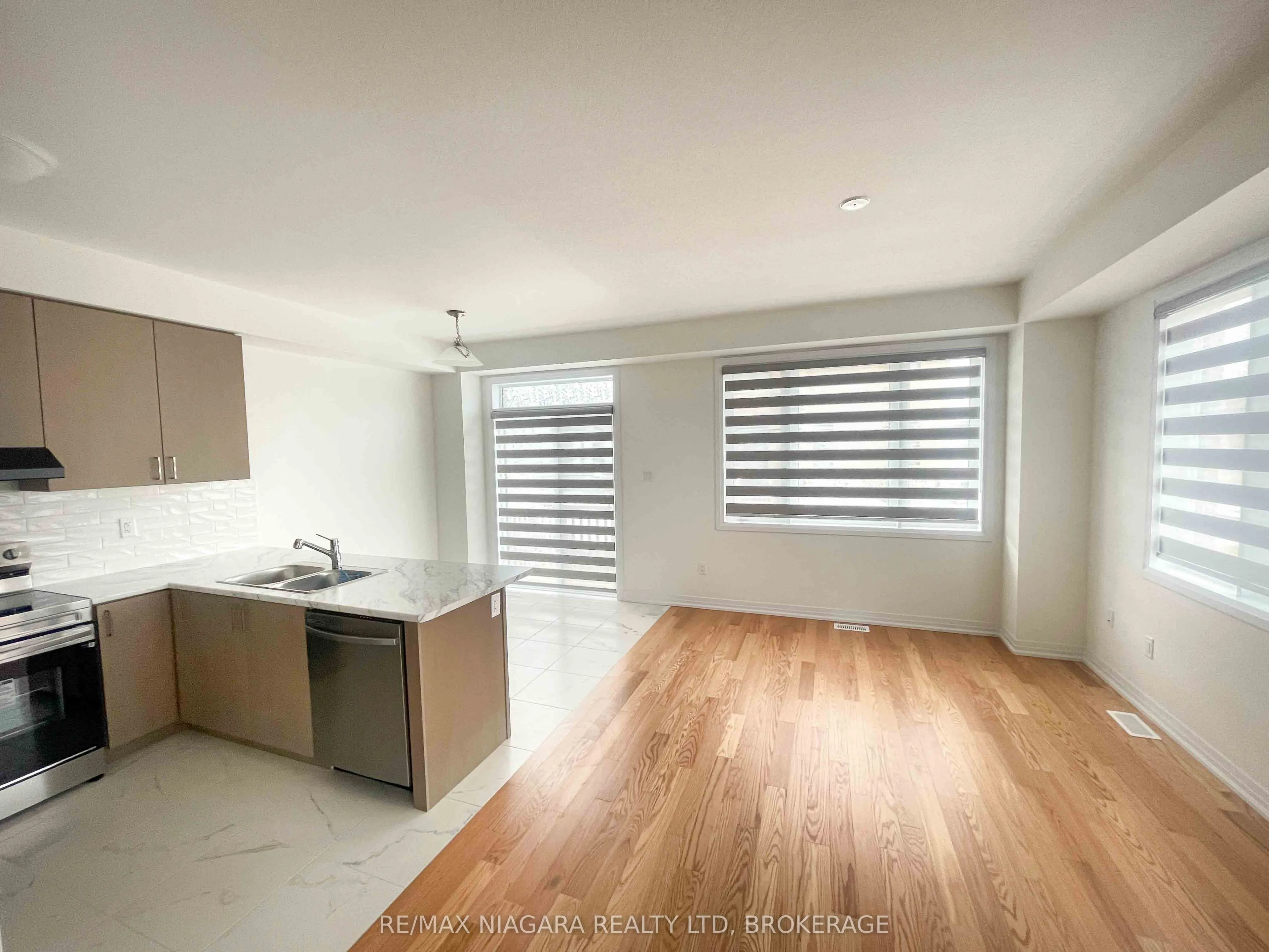 15 Peach Street #23