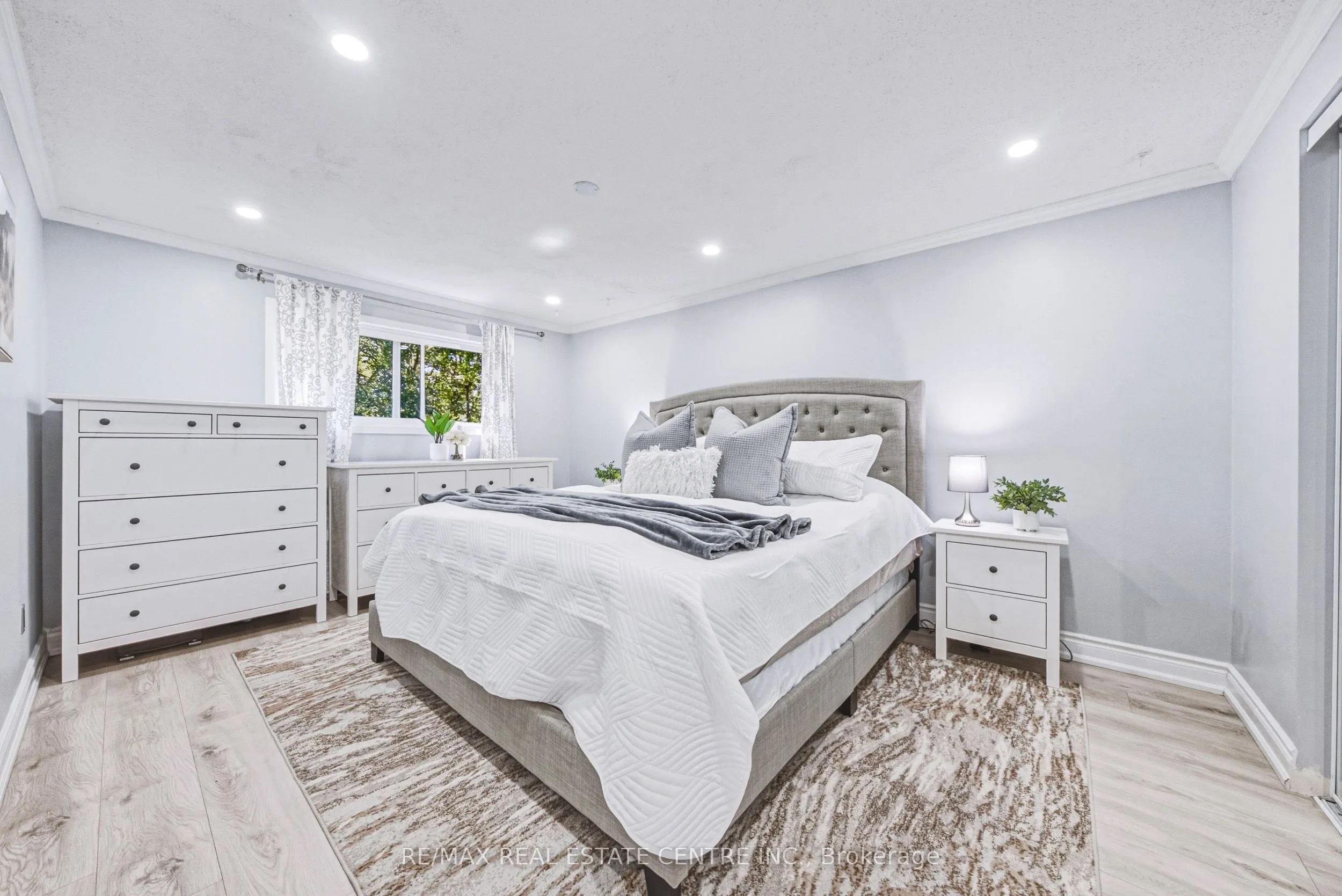 414 Woods Lane