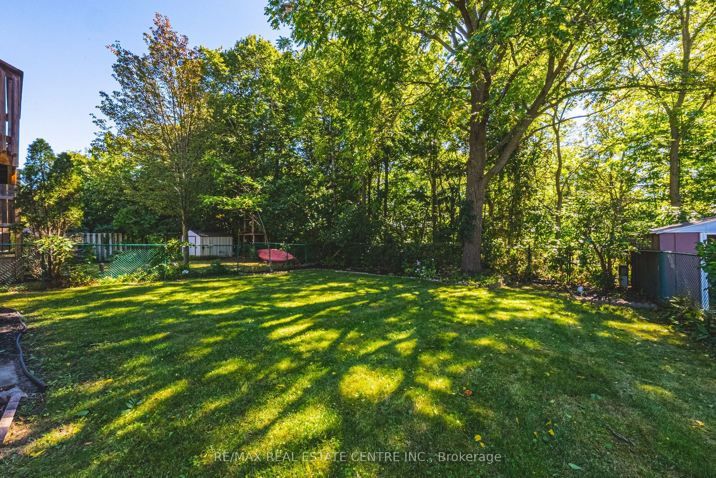 414 Woods Lane