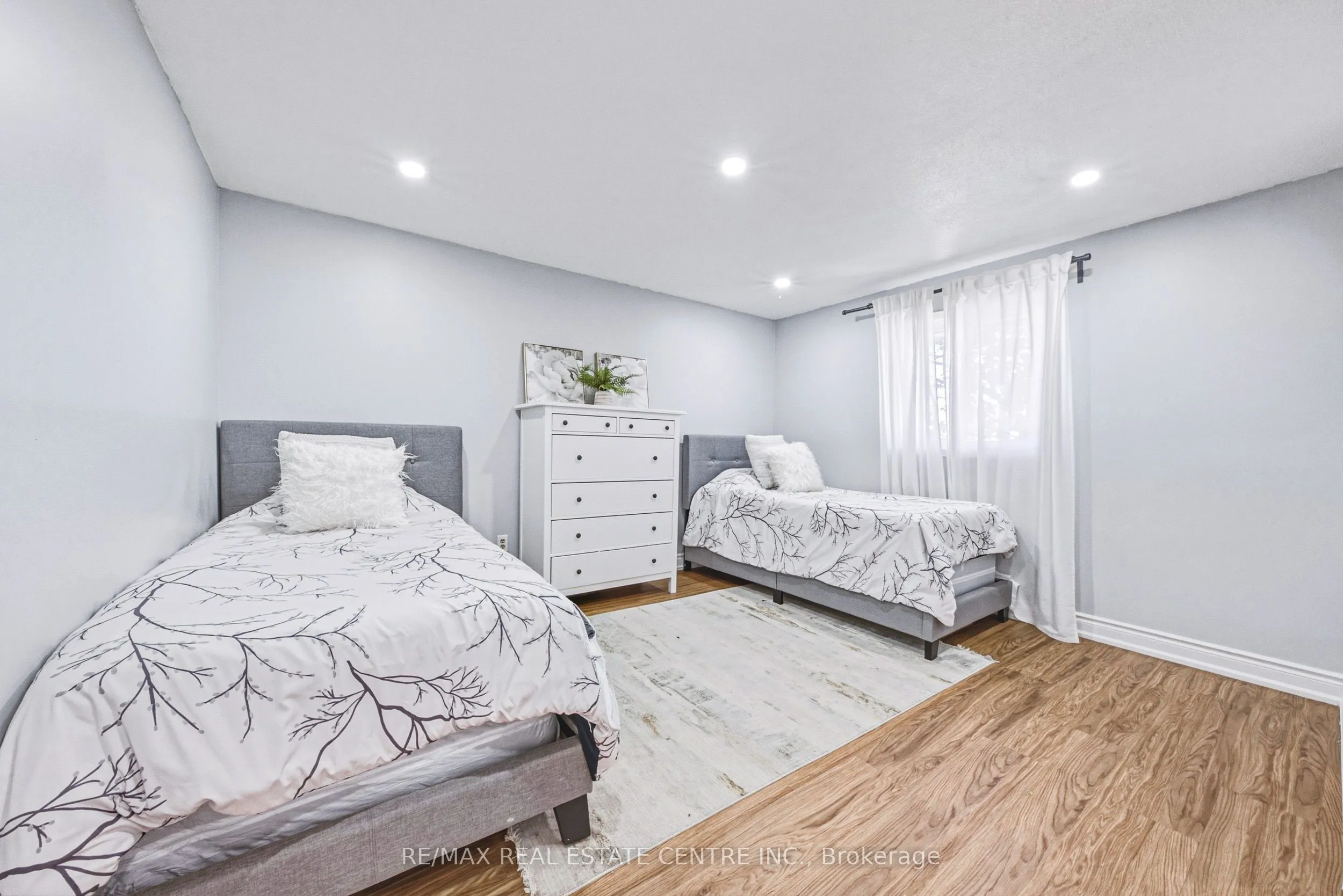 414 Woods Lane