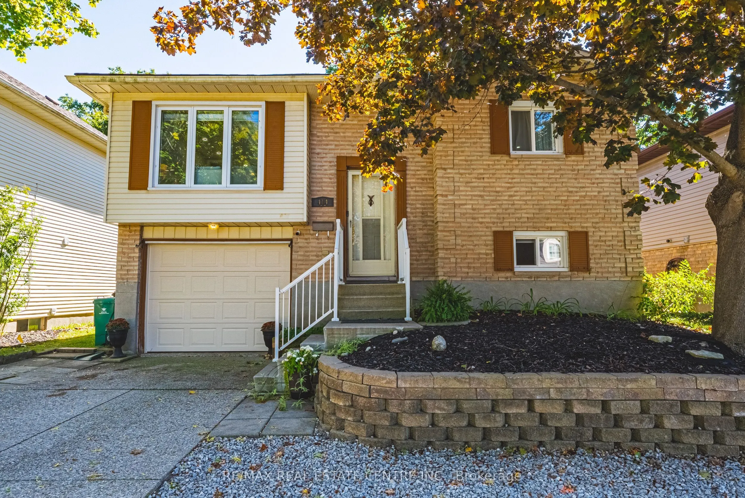414 Woods Lane