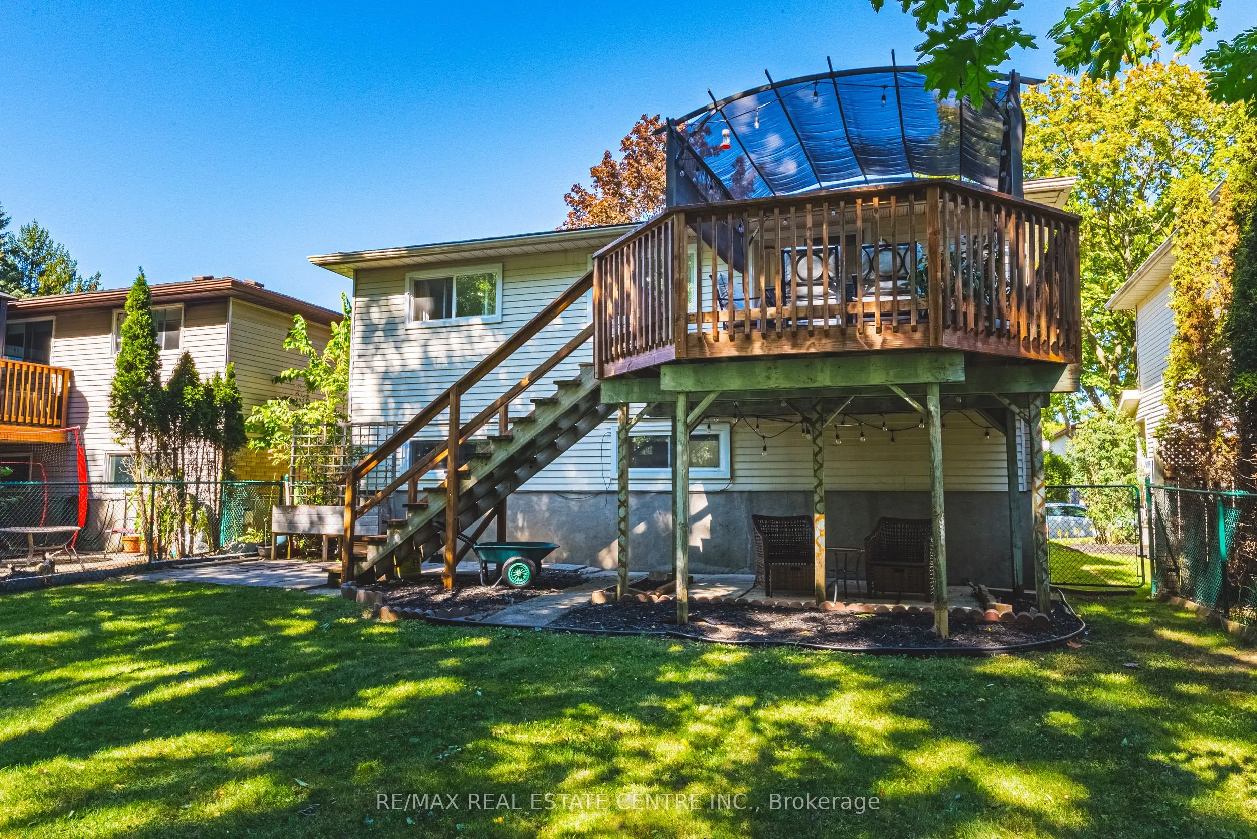 414 Woods Lane