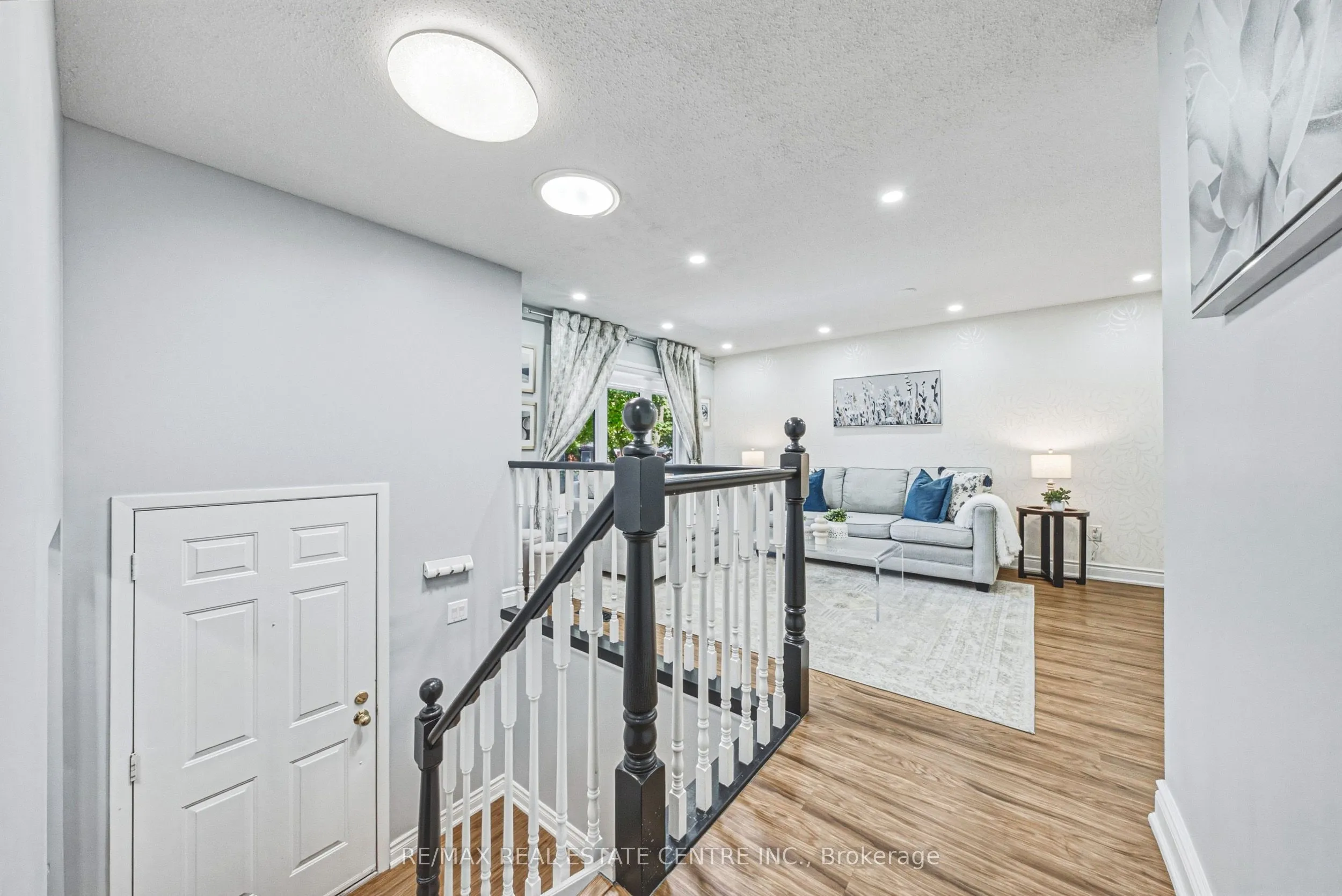 414 Woods Lane