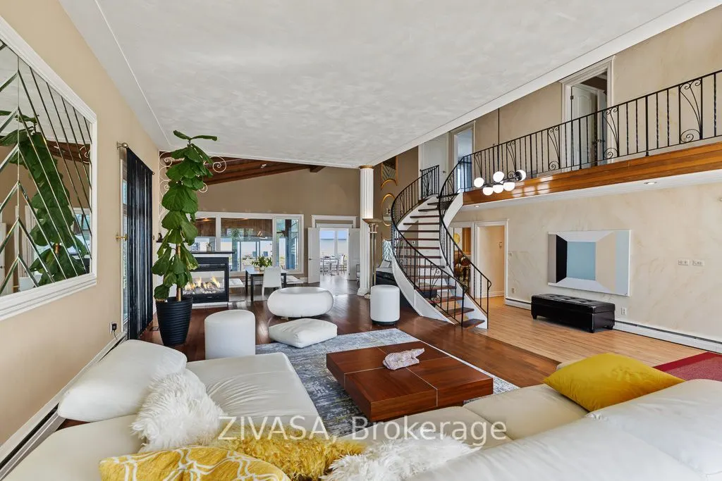 1069 North Service Road