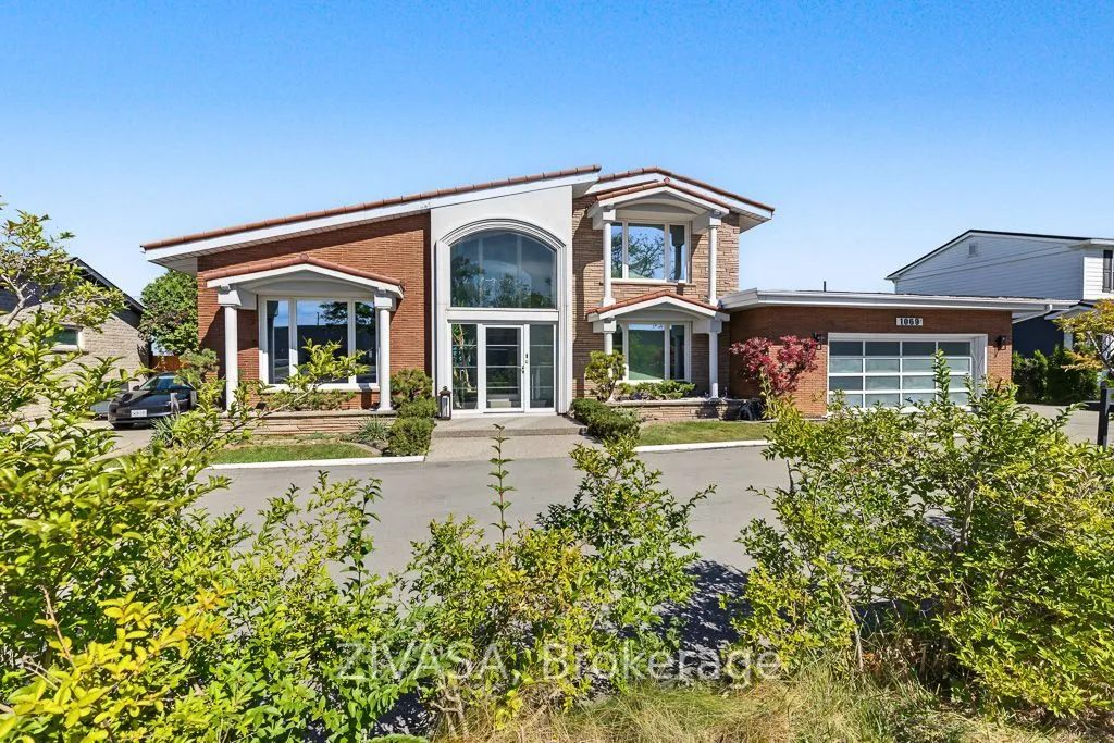 1069 North Service Road
