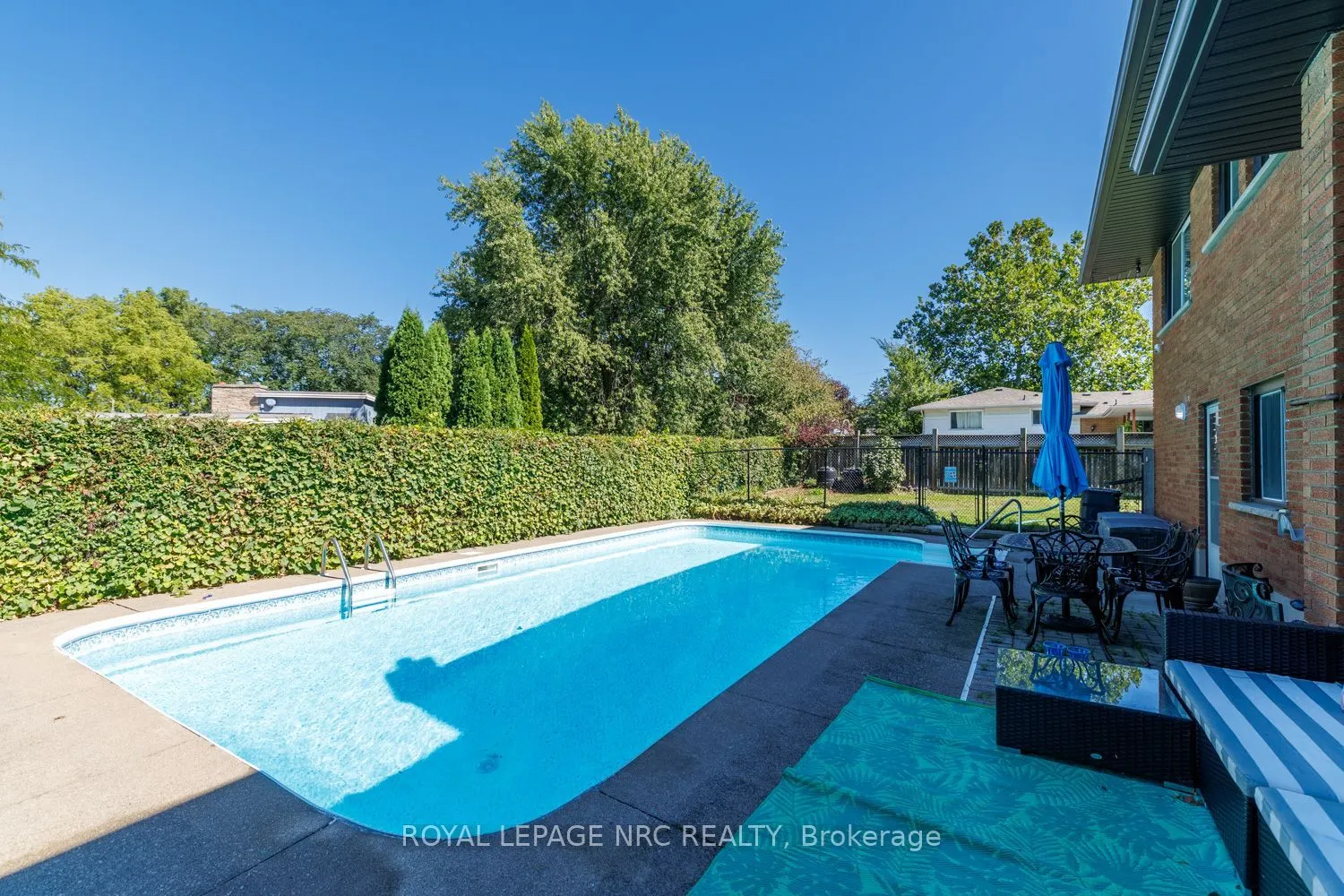 2 Glenbrae Avenue
