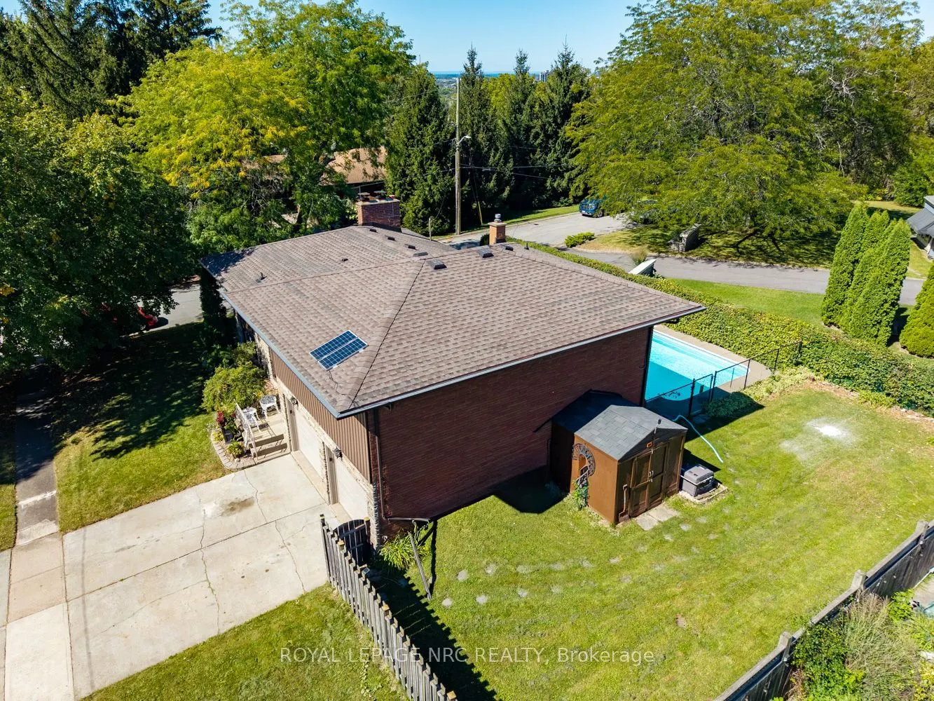 2 Glenbrae Avenue