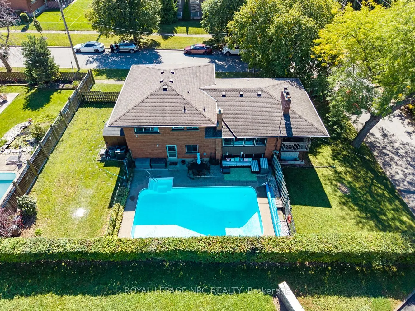 2 Glenbrae Avenue