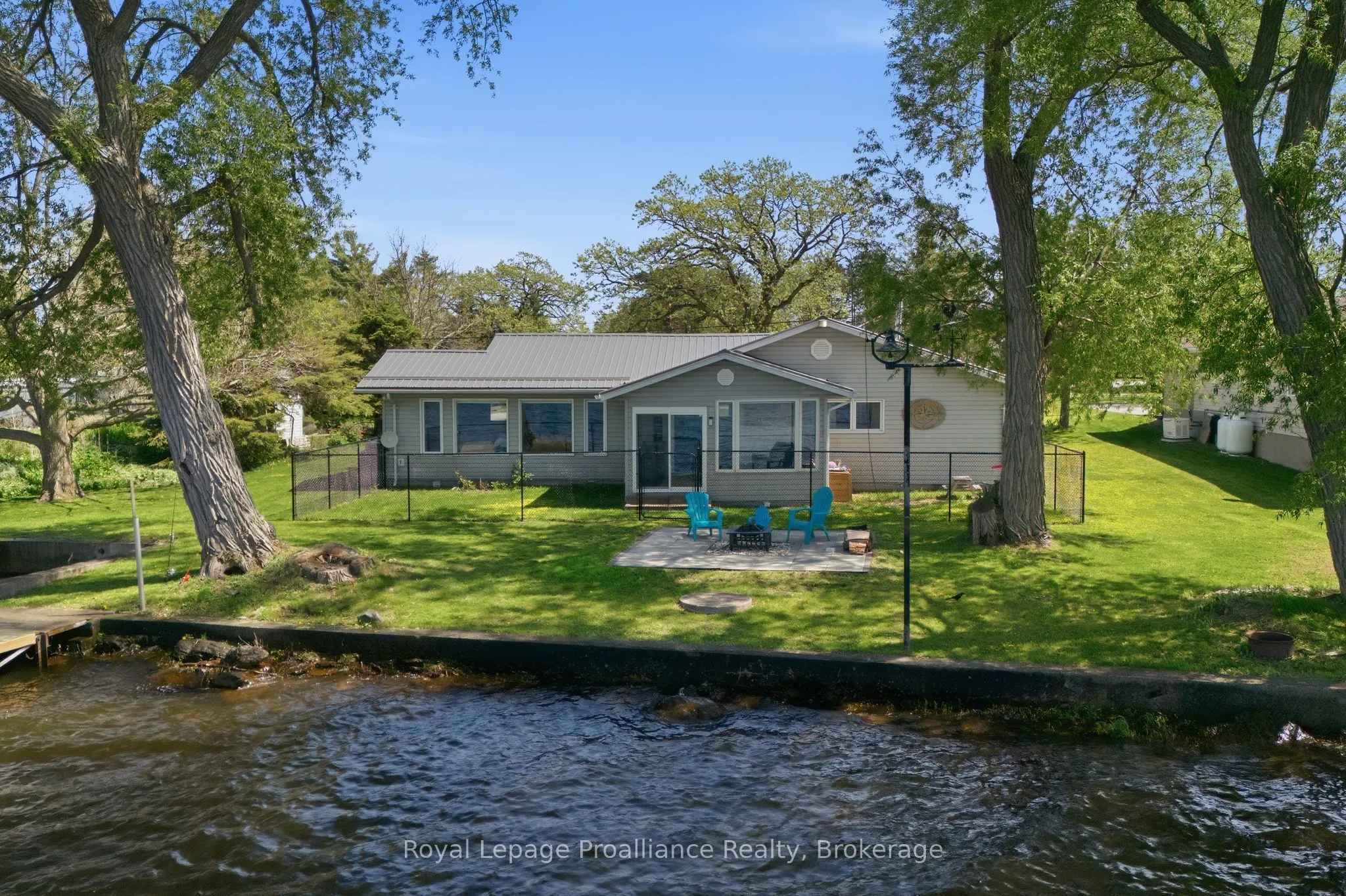 33 Peats Point Lane