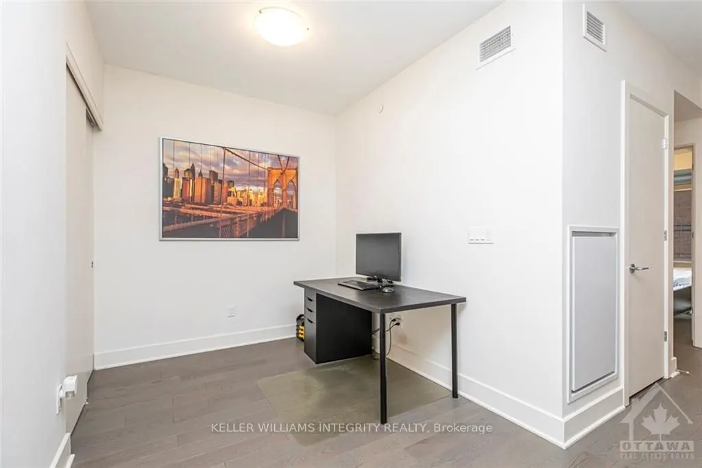 255 BAY Street #706