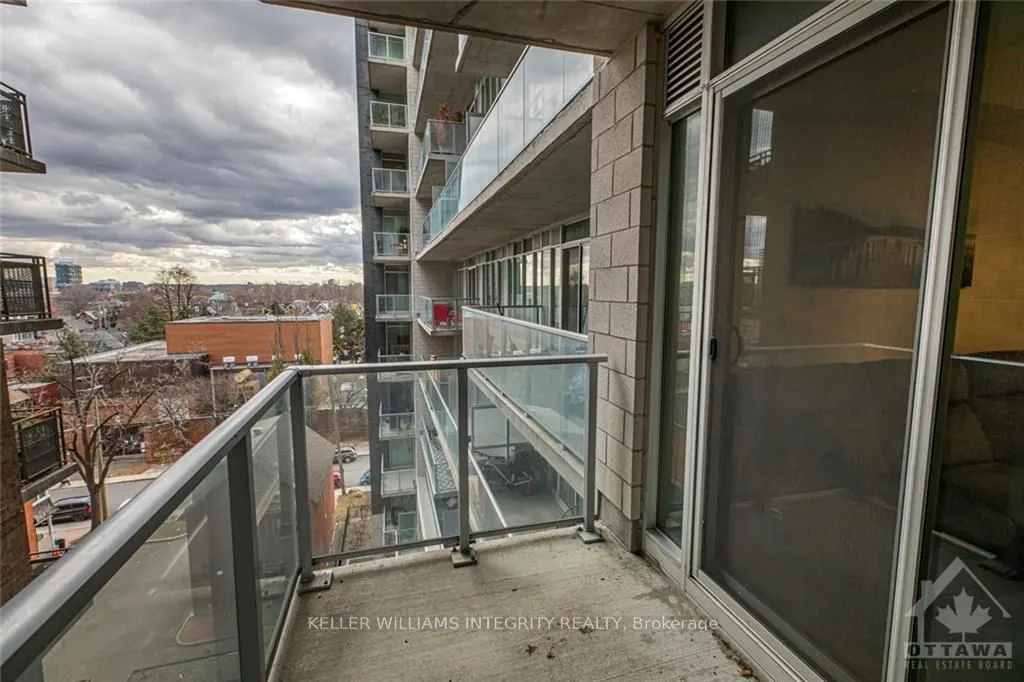 255 BAY Street #706