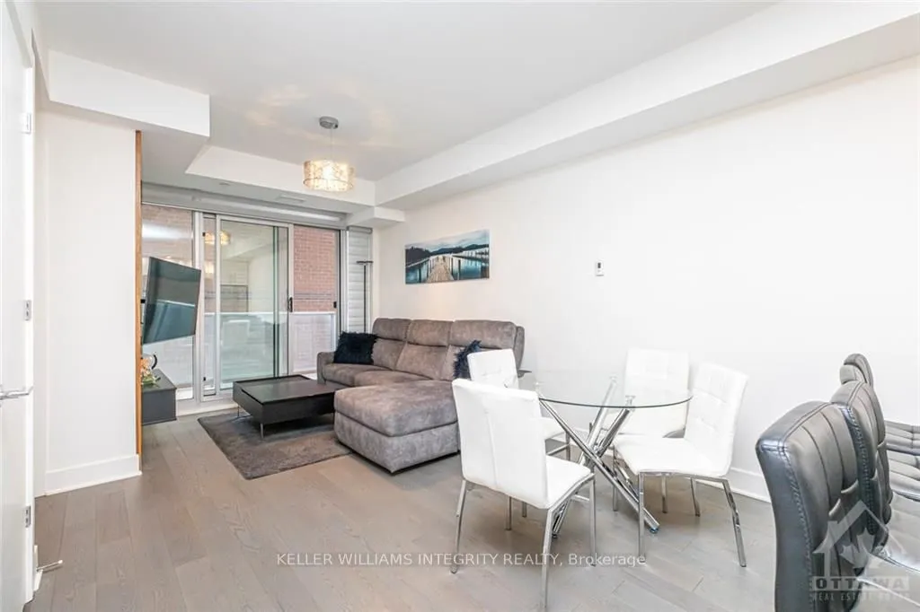 255 BAY Street #706