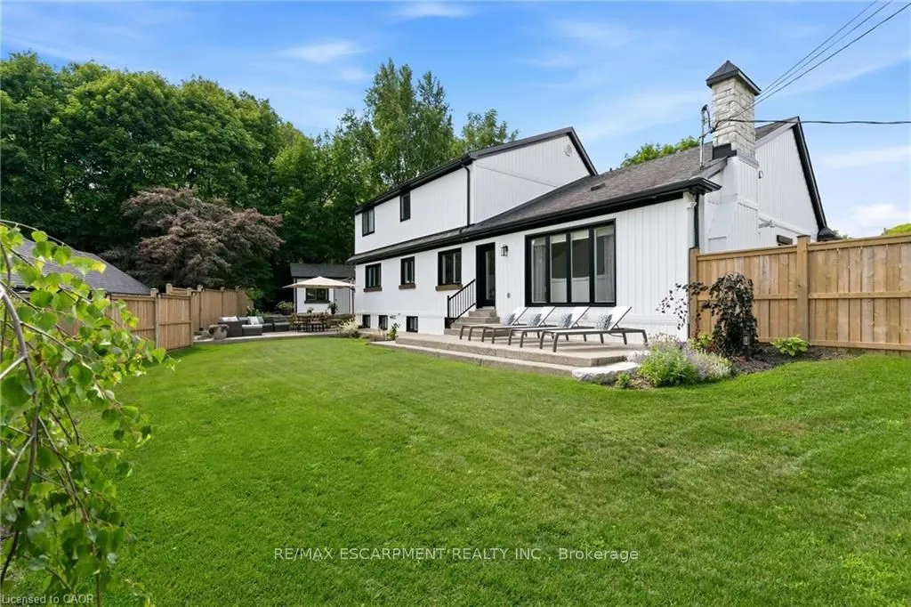 204 Fallingbrook Drive