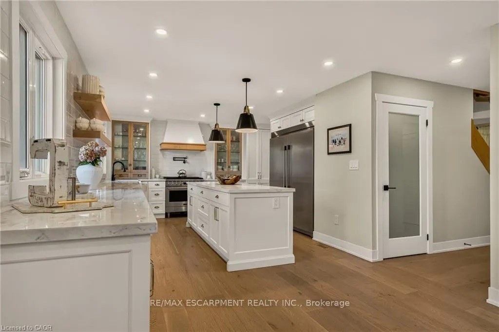 204 Fallingbrook Drive