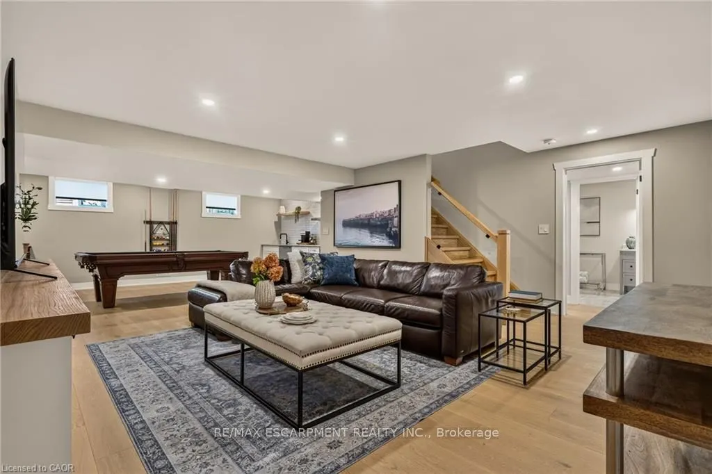 204 Fallingbrook Drive