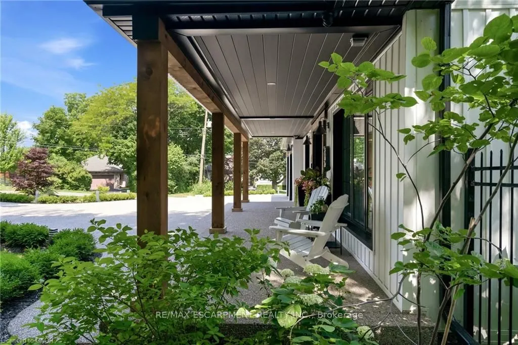 204 Fallingbrook Drive