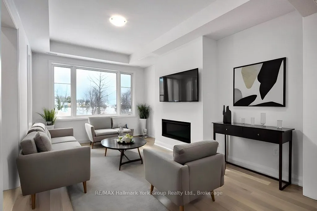 5-11 Bay Street E #1