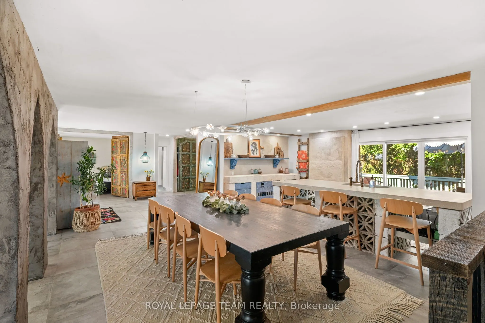 33 Rutherford Crescent