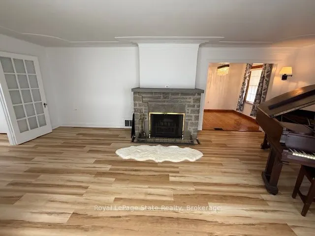 6988 High Street