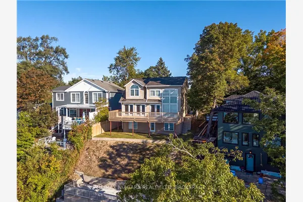 10429 Lakeshore Road