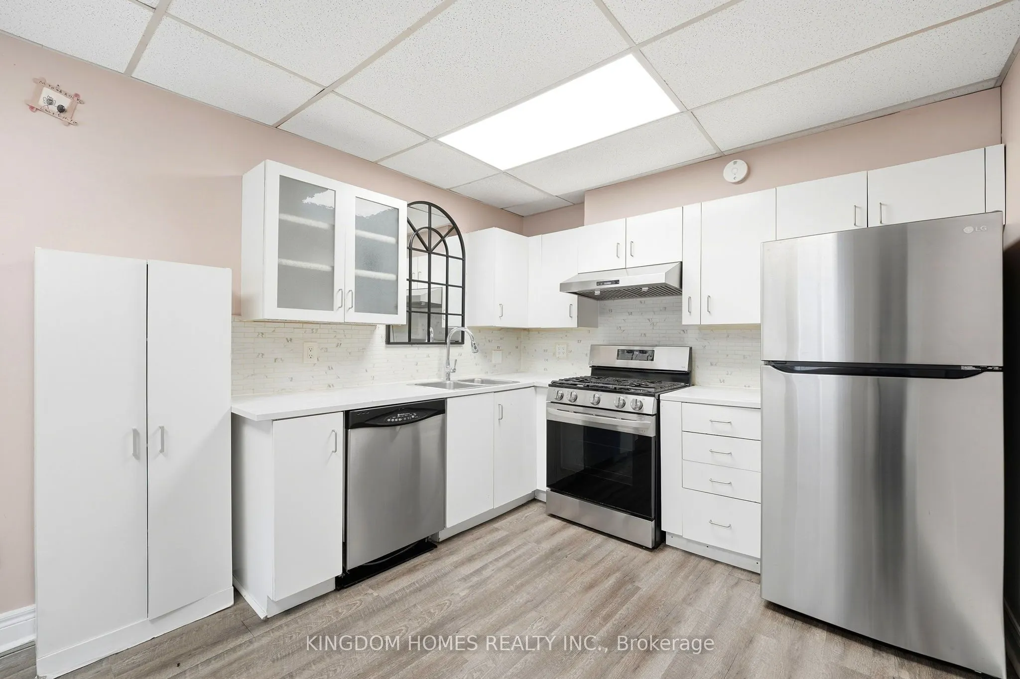 7 Shell Crescent