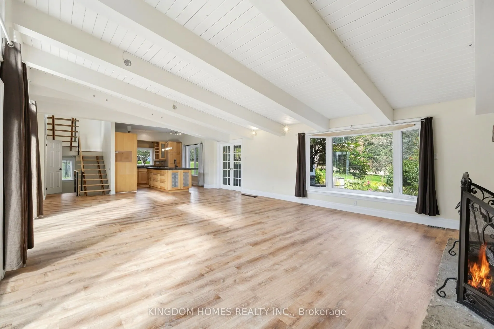 7 Shell Crescent