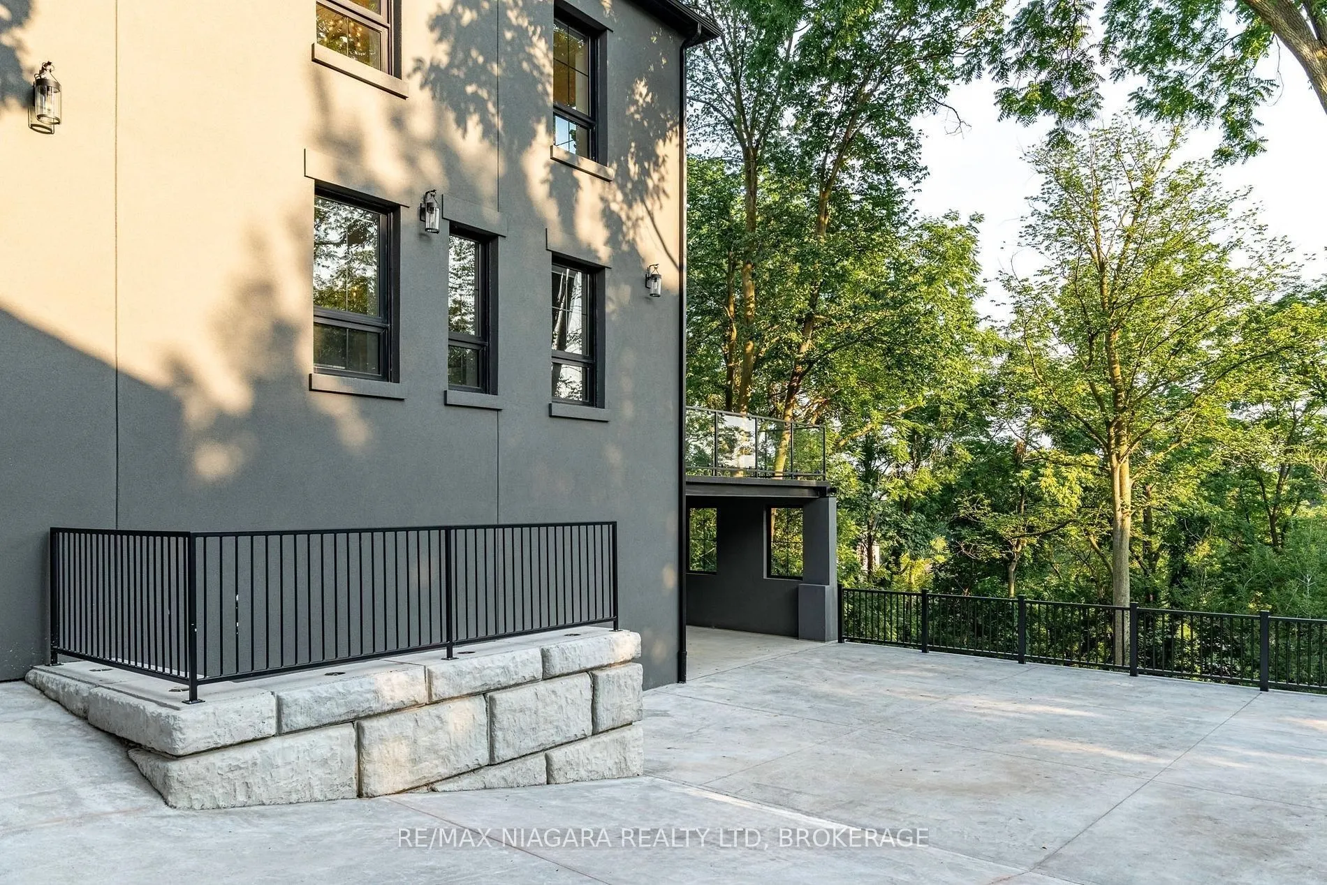 29 Yates Street
