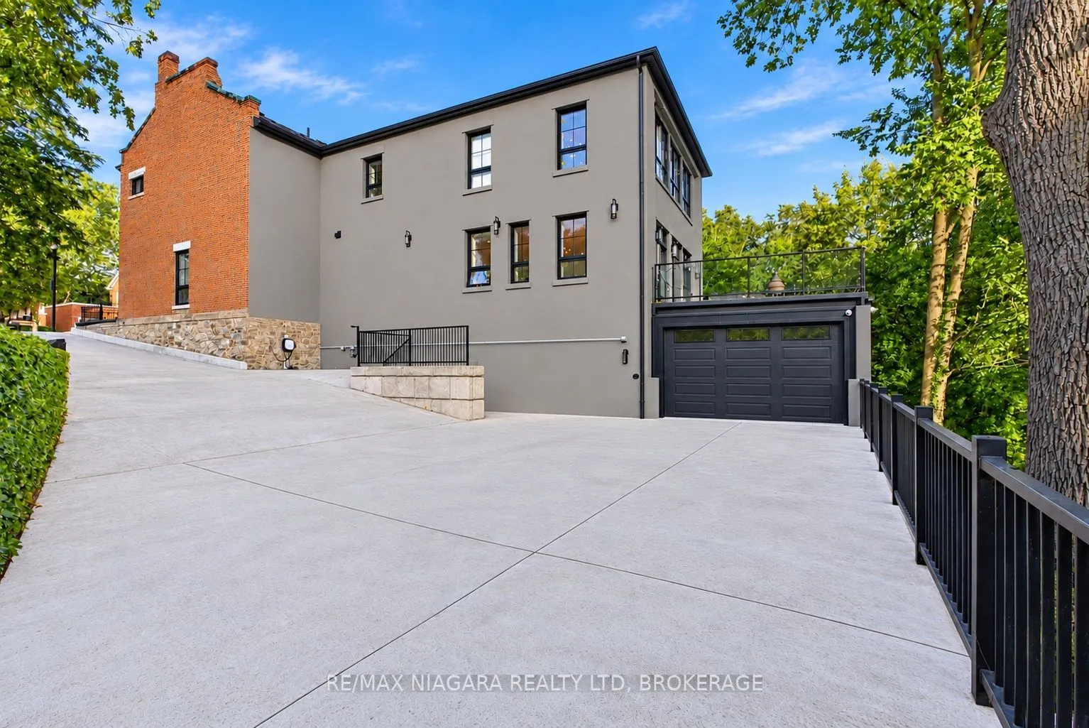 29 Yates Street
