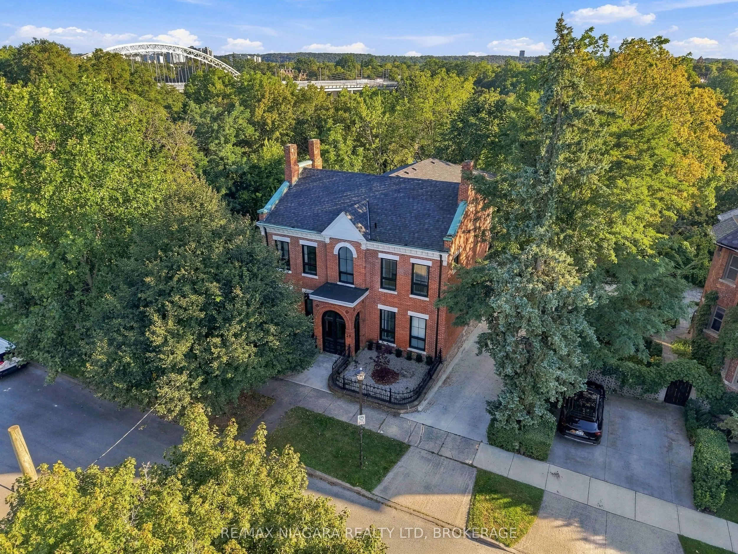 29 Yates Street