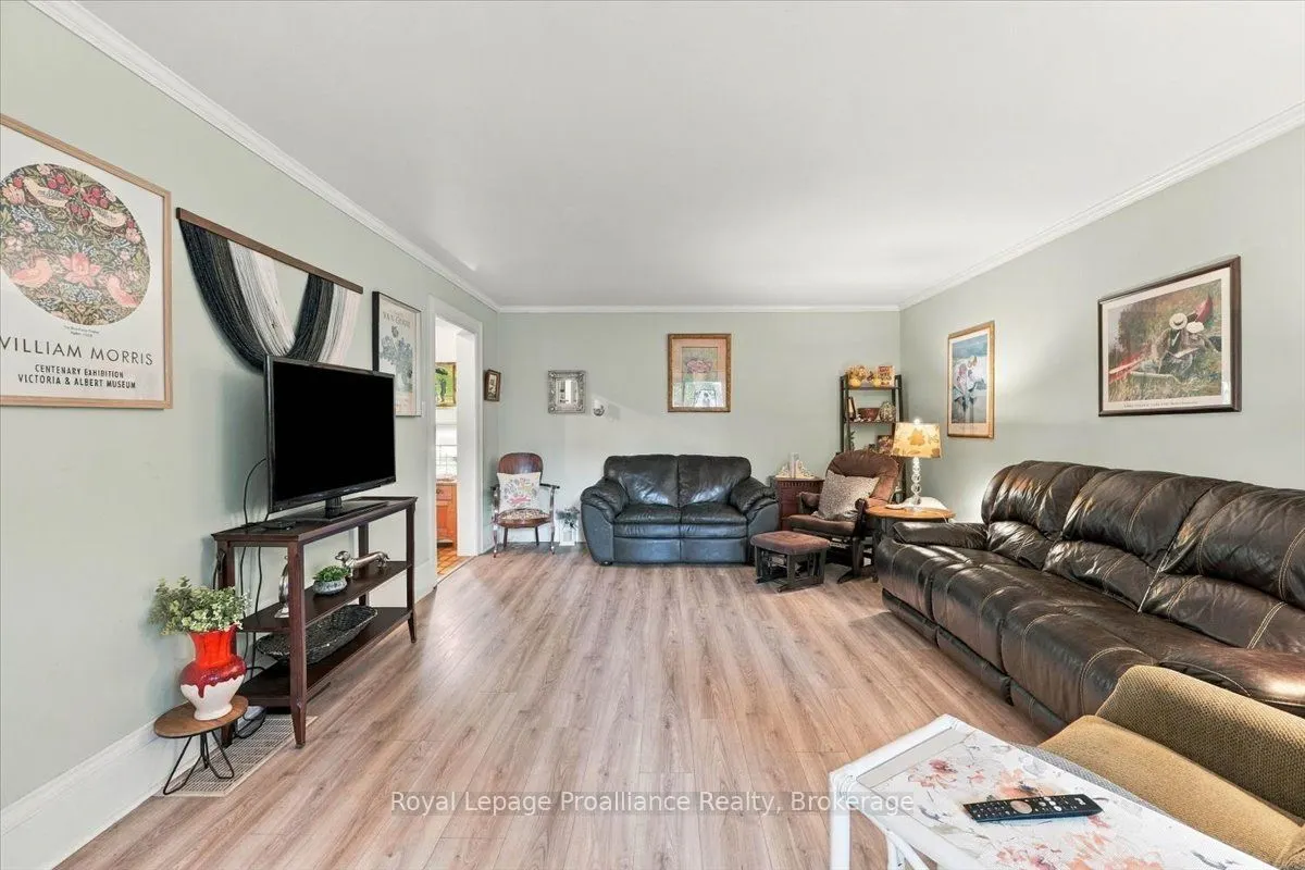 33 Lesley Drive