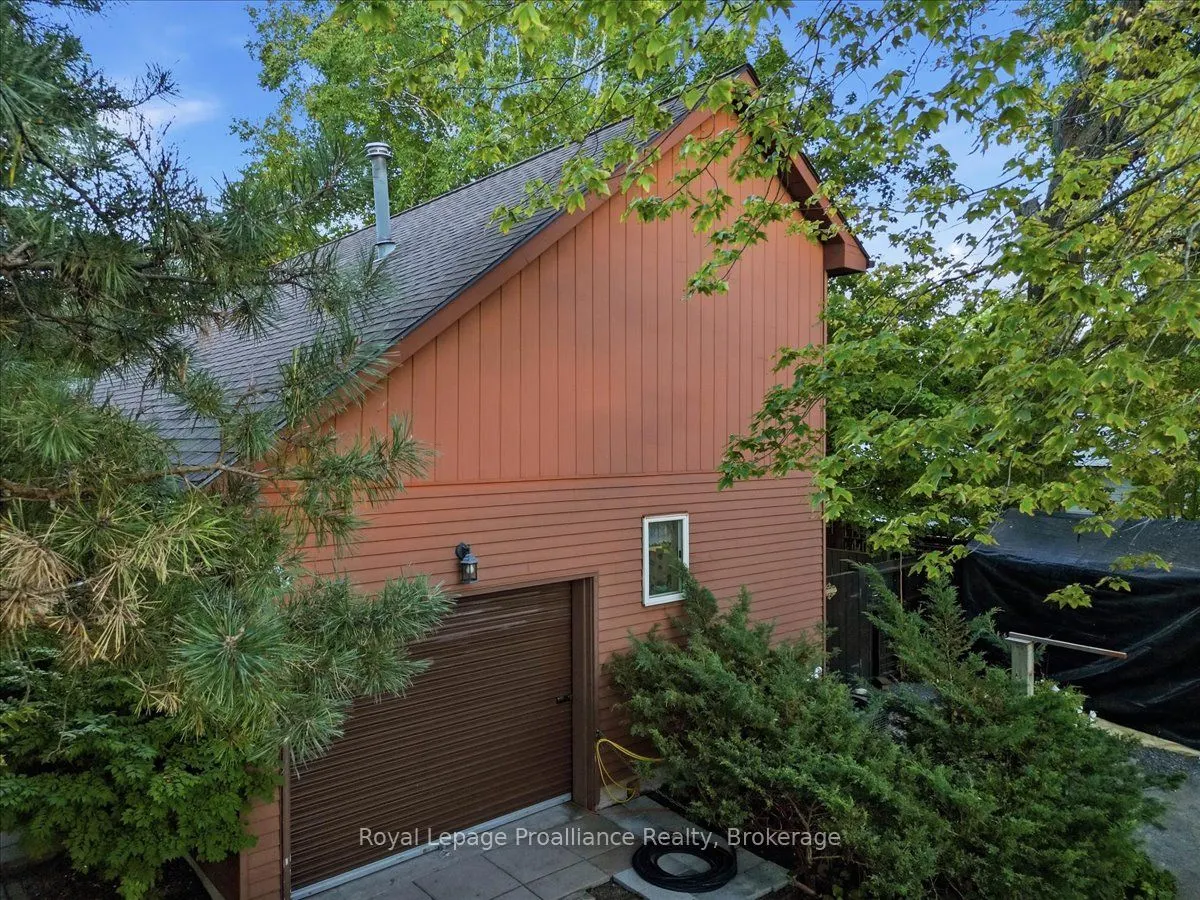 33 Lesley Drive