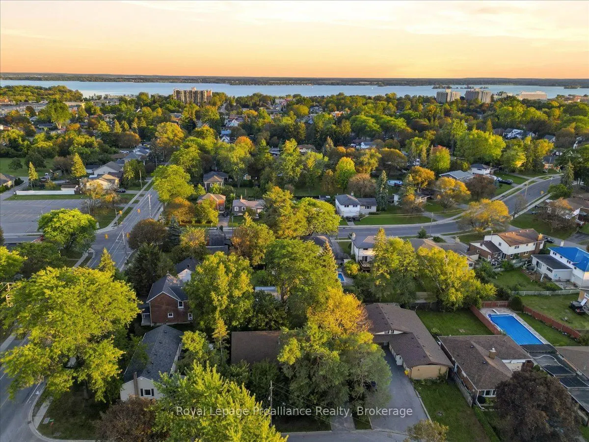 33 Lesley Drive