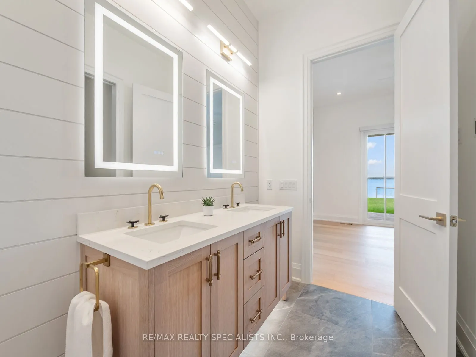 12 ROMANY RANCH Road