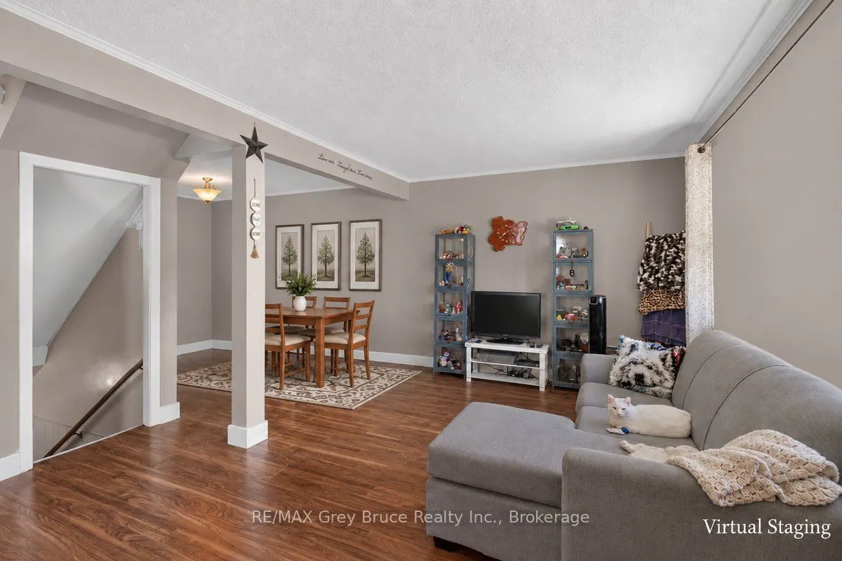 714 5th Street E